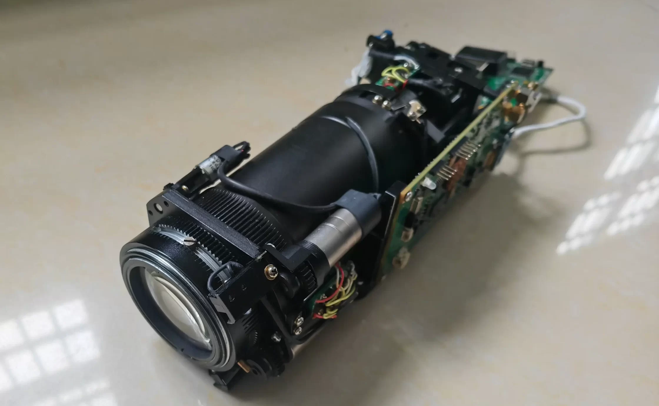 常德益友光电子有限公司-产品详情 - F10.5230可见光连续变焦电视